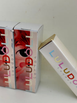 Kiss to Lipsticks