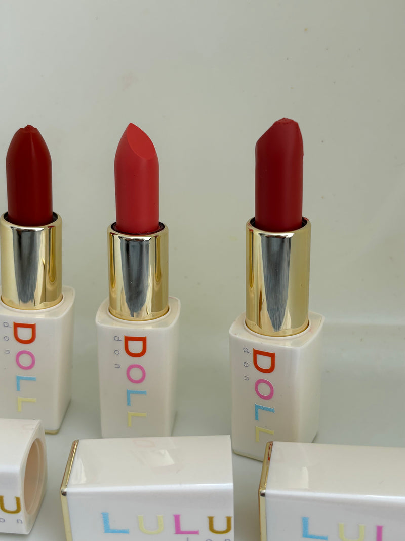 Kiss to Lipsticks